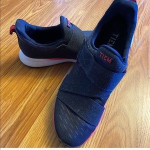 Tiem lantus studio shoe size 8